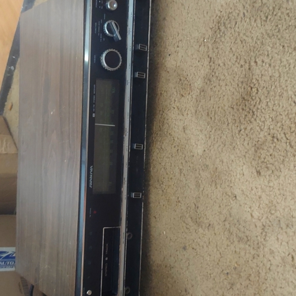 Vintage AM F M Receiver 8 track
